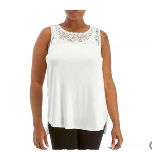 NWT Plus Size Ivory Sleeveless Shirt.  Size: Jr 2X